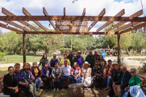 ROMÁN COTA INAUGURA EL JARDÍN DEL ADULTO MAYOR EN EL PARQUE LOS ENCINOS