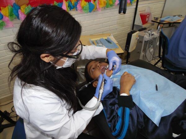 RECOMIENDAN USO DE ENJUAGUE BUCAL SÓLO CON PRESCRIPCIÓN MÉDICA