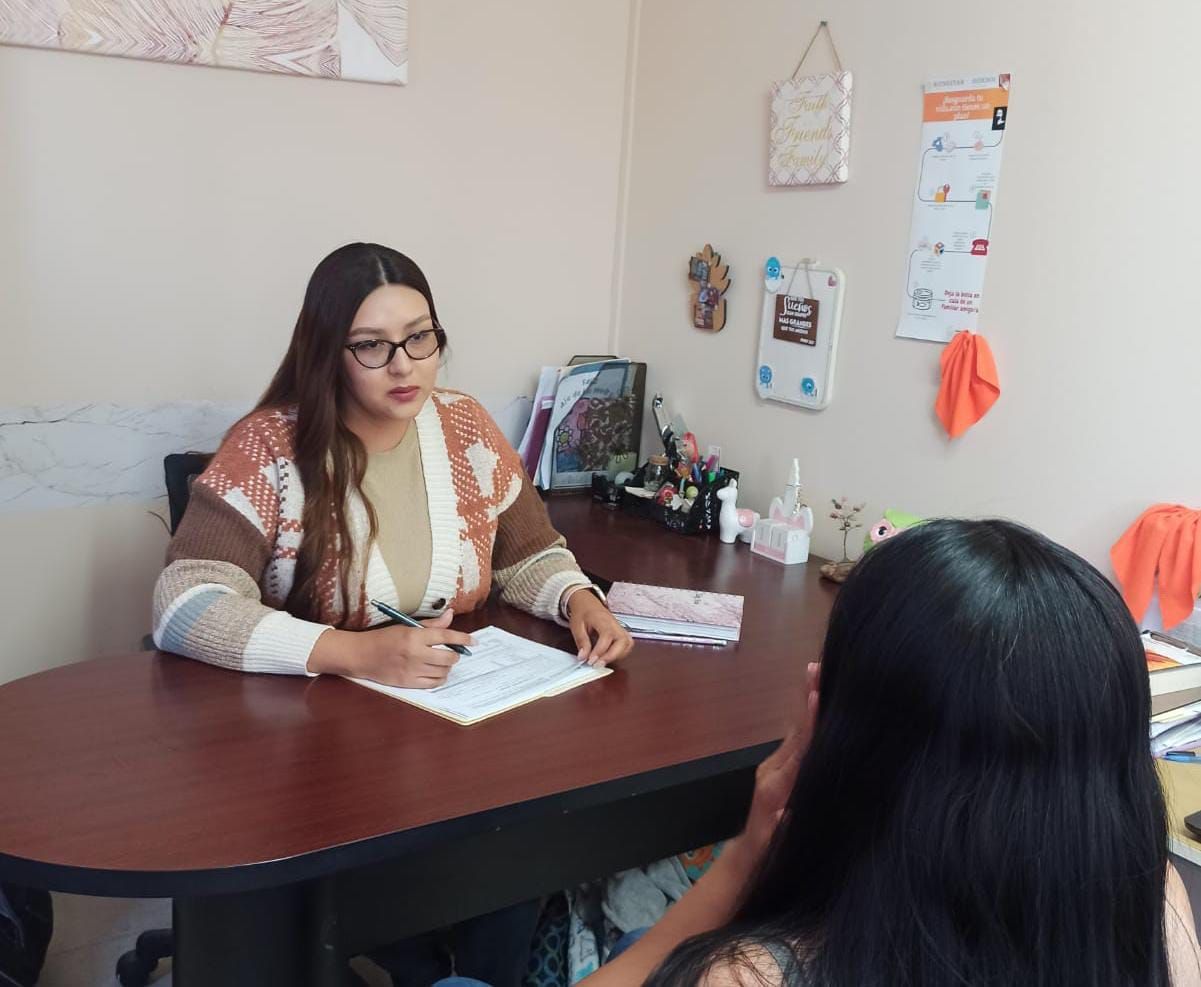 BRINDÓ INMUJER MÁS DE MIL ATENCIONES A MUJERES DURANTE ABRIL