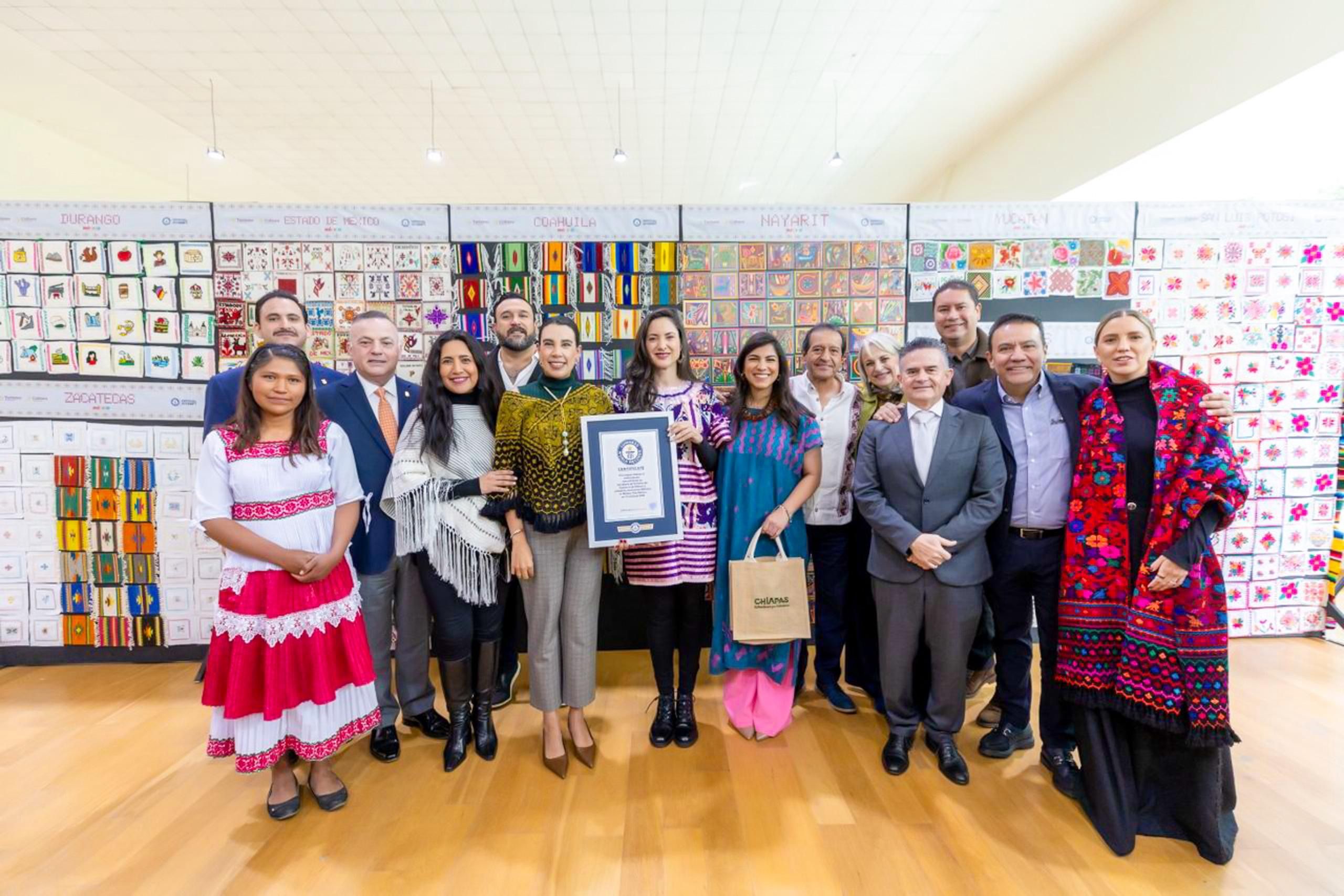 PARTICIPA B.C. EN EXPOSICIÓN DE BORDADOS Y TEJIDOS MÁS GRANDE DEL MUNDO