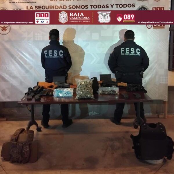 ASEGURA FUERZA ESTATAL ARMAS DE ALTO PODER Y DROGA DURANTE PATRULLAJE PREVENTIVO EN TIJUANA