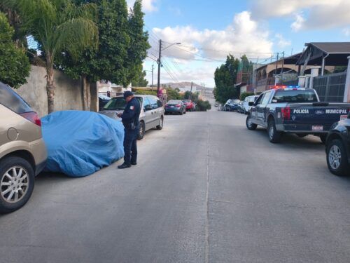 TECATE: ASEGURAN VEHÍCULO RELACIONADO CON REPORTE DE ROBO
