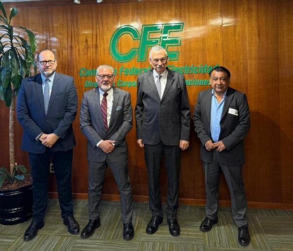 SOSTIENE REUNIÓN SECRETARIO DEL AGUA CON DIRECTOR DE OPERACIONES DE CFE