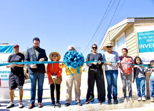 ALCALDE DARIO BENITEZ INAUGURA CALLE EN LA COLONIA PIEDRA ANGULAR