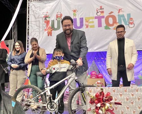 REGRESA A TECATE EL JUGUETÓN, 500 NIÑAS Y NIÑOS RECIBIERÓN UN PRESENTE