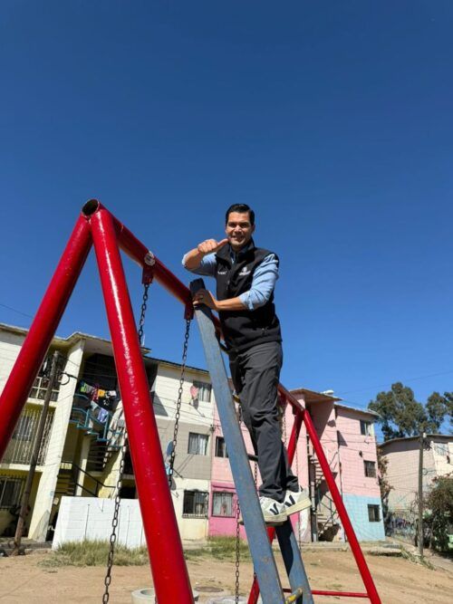 BETO VALLE REFUERZA TRABAJO COMUNITARIO EN INFONAVIT LA HACIENDA Y EL SOBRERUEDAS