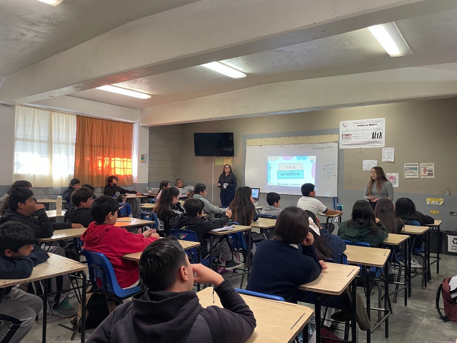 IMJUVET FORTALECE LA AUTOESTIMA DE LAS JUVENTUDES EN LA SECUNDARIA No. 217