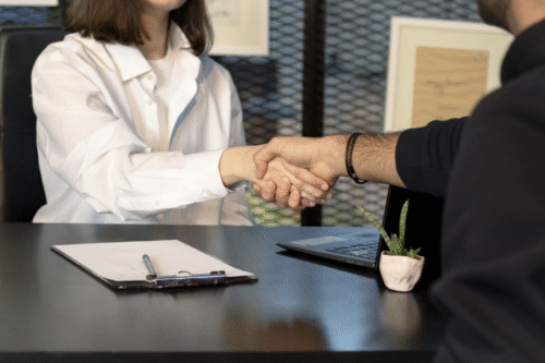 ESTRATEGIAS DE SELECCIÓN DE EMPLEADOS PARA RECLUTADORES MODERNOS
