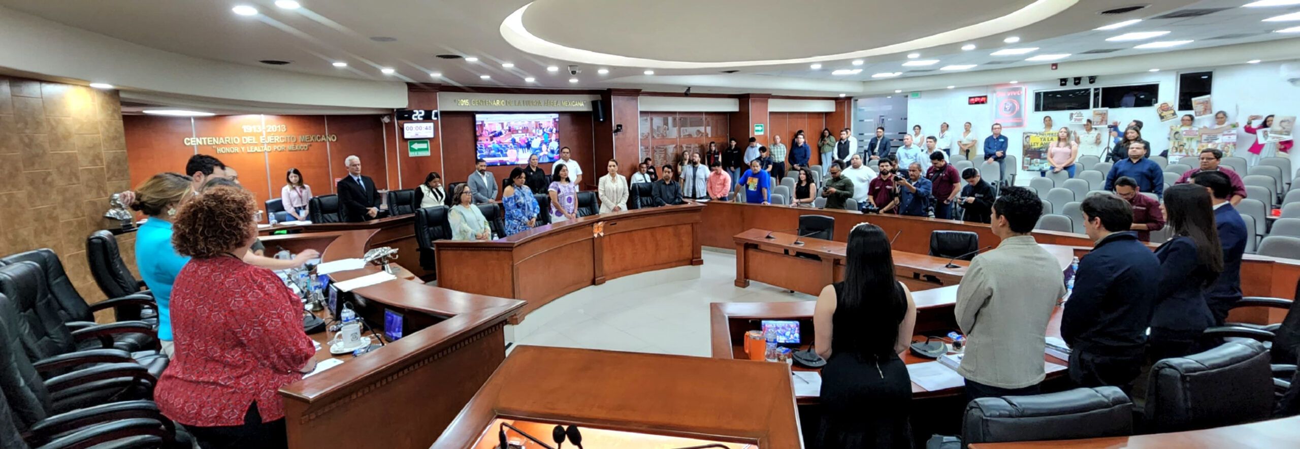 RECONOCE CONGRESO DEL ESTADO TRAYECTORIA DEL PERIODISTA Y ESCRITOR ARTURO GERALDO