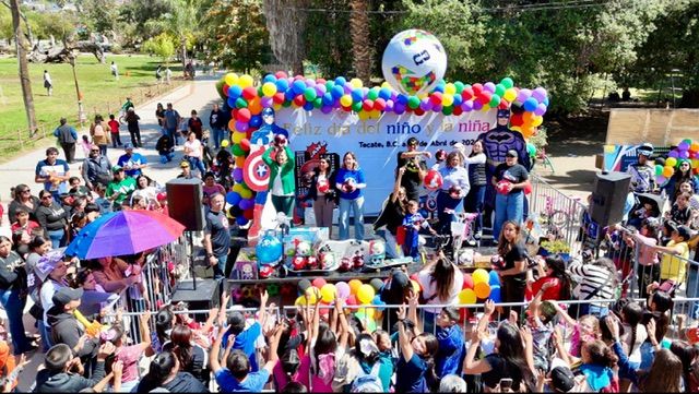 GOBIERNO DE TECATE CELEBRA A LO GRANDE A LA NIÑEZ CON UNA FIESTA QUE LLENÓ DE ALEGRÍA A CIENTOS DE NIÑAS Y NIÑOS