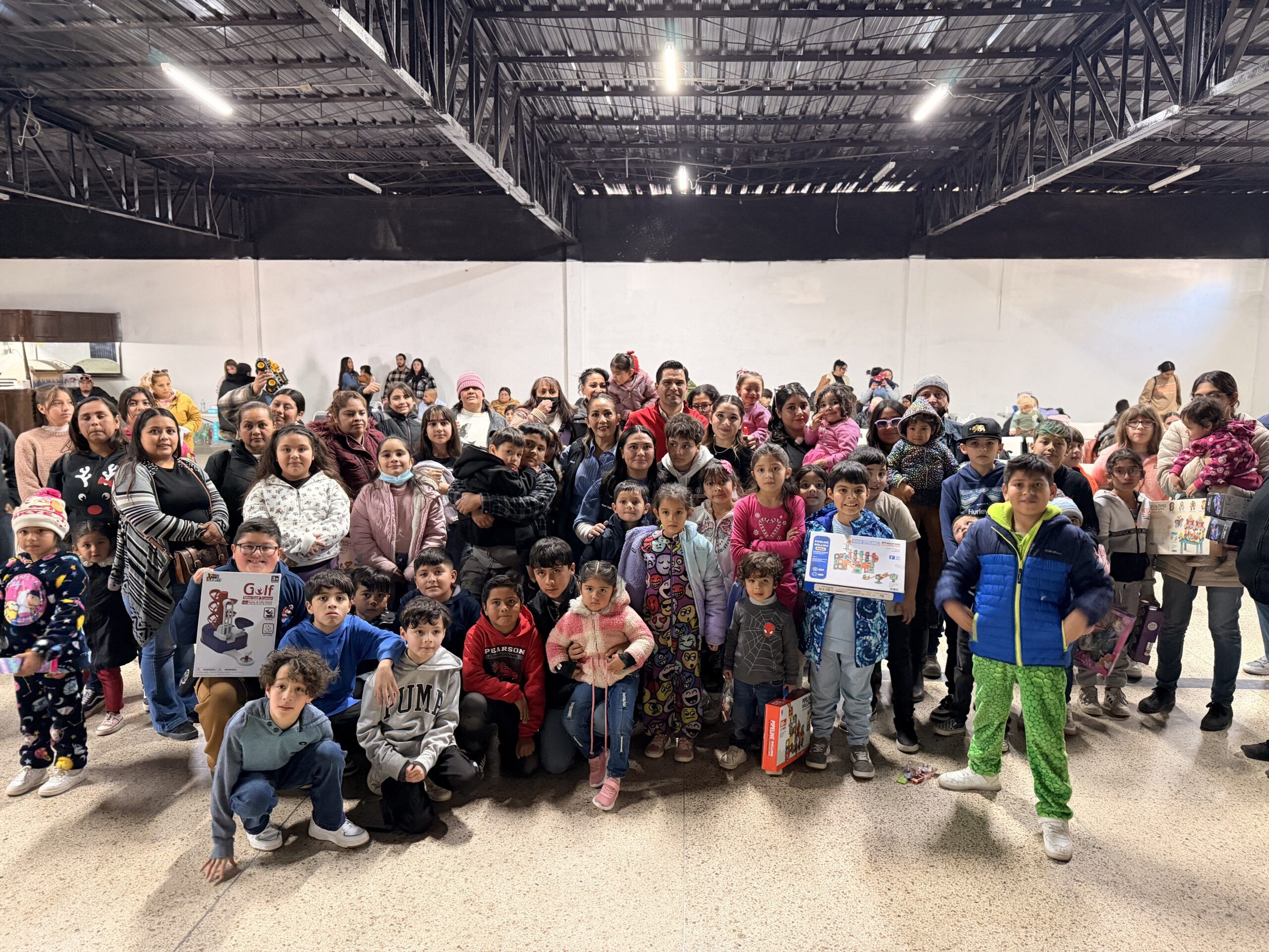 BETO VALLE CONVIVE CON SU GENTE EN EL DÍA DE REYES