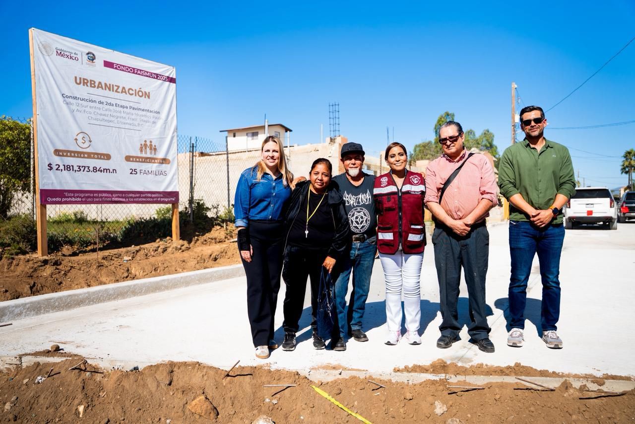 CON OBRAS DE PAVIMENTACIÓN, GOBIERNO DE ENSENADA TRANSFORMA COMUNIDADES DEL SUR DE LA CIUDAD
