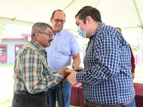 RECONOCE SECRETARIO DEL AGUA TRAYECTORIA DE PERSONAL DE CEA BC
