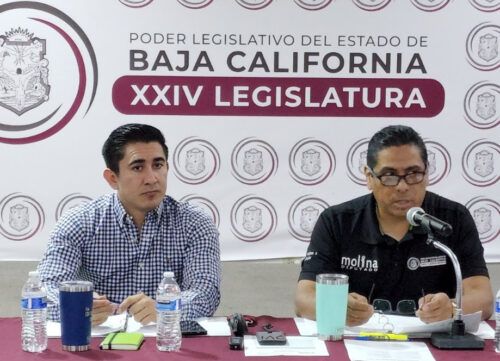 EN PROCESO LEGISLATIVO INICIATIVAS PARA QUE POLICÍAS PUEDAN PORTAR SU ARMA DE CARGO FUERA DEL SERVICIO