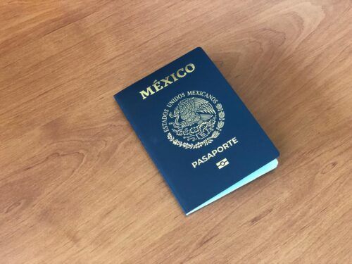 ENTREGA OFICINA DE ENLACE DE LA SRE EN ENSENADA MAS DE 7,500 PASAPORTES : CALUDIA AGATÓN