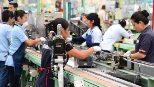 ALERTAN SOBRE RIESGOS LEGALES POR FALTA DE CONTRATOS DE TRABAJO