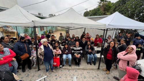 BETO VALLE ENTREGA 550 CENAS NAVIDEÑAS