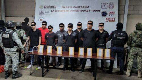 DETIENEN A OCHO PRESUNTOS NARCOMENUDISTAS EN MEXICALI