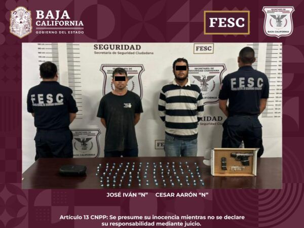 DETIENE FUERZA ESTATAL A DOS HOMBRES EN POSESIÓN DE UN ARMA Y DROGA EN TECATE