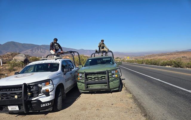 LOCALIZAN PERSONA SIN VIDA EN LA CARRETERA TECATE – ENSENADA