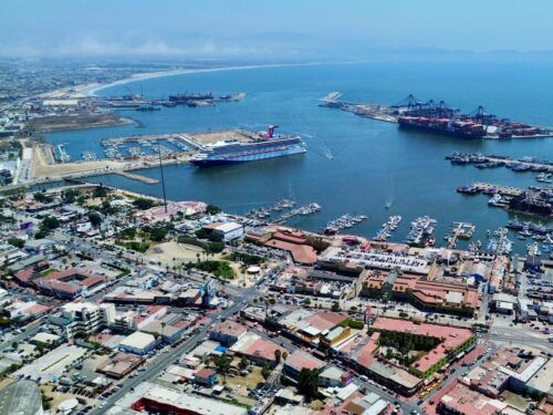 RECIBE MUNICIPIO DE ENSENADA DISTINTIVO ORO EN MATERIA TURÍSTICA