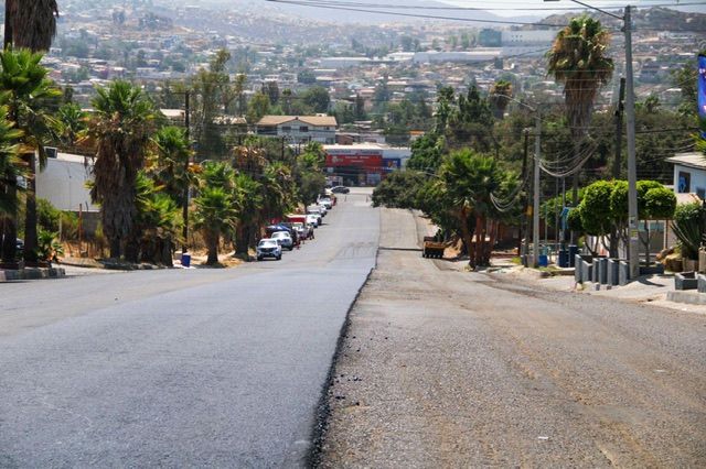 GOBIERNO DE TECATE AVANZA CON “VIALIDADES AL 100”: MÁS DE 30 MIL M² DE CALLES REHABILITADAS