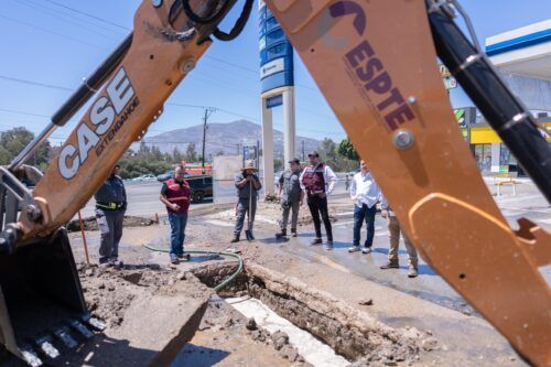 CESPTE INFORMA: NUEVA FUGA EN LÍNEA DE CONDUCCIÓN ENTRE BULEVAR UNIVERSIDAD Y CALLE AQUILES SERDÁN
