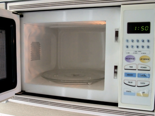 CAUSAS DE AVERÍAS Y REPARACIÓN DE HORNOS DE MICROONDAS
