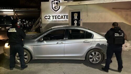 TECATE: RECUPERAN VEHÍCULO CON REPORTE DE ROBO