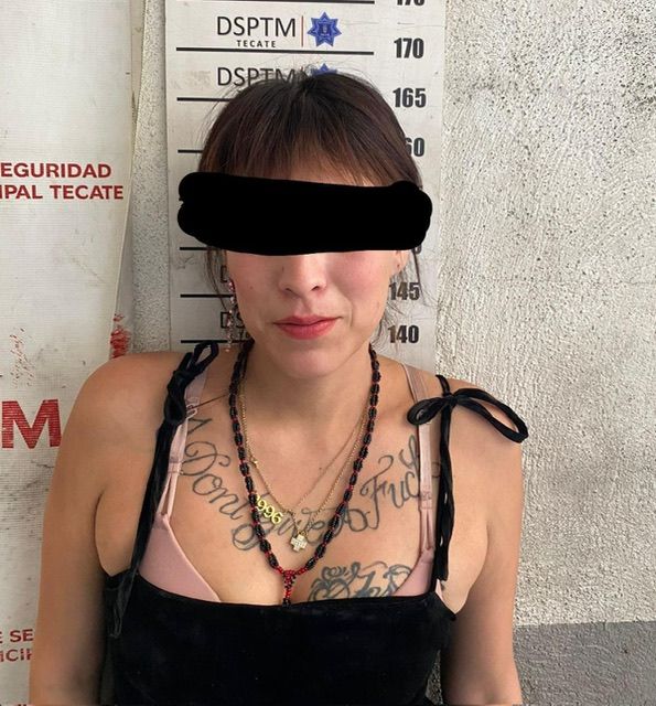 RECUPERAN VEHÍCULO CON REPORTE DE ROBO, HAY UNA DETENIDA