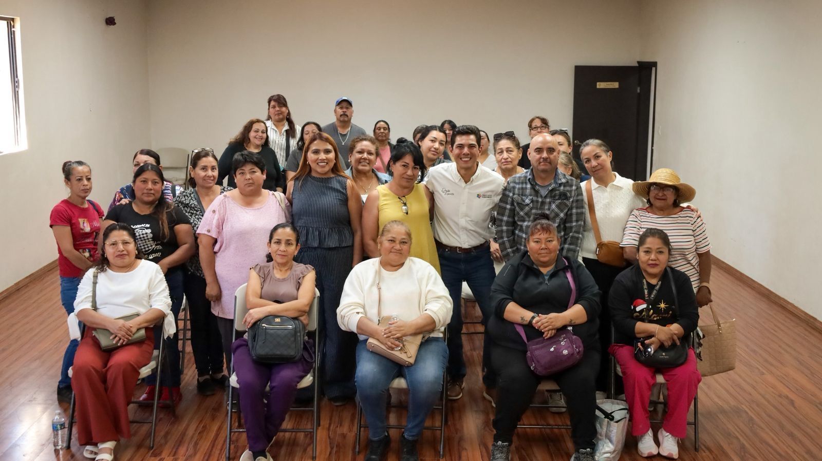 ENTREGAN APOYOS ALIMENTICIOS A 50 FAMILIAS DE TECATE