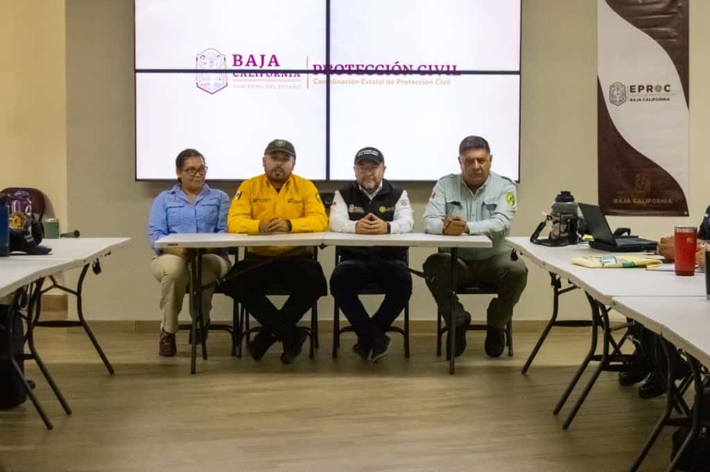 INAUGURA PROTECCIÓN CIVIL BC CURSO DE CAPACITACIÓN CONTRA INCENDIOS FORESTALES