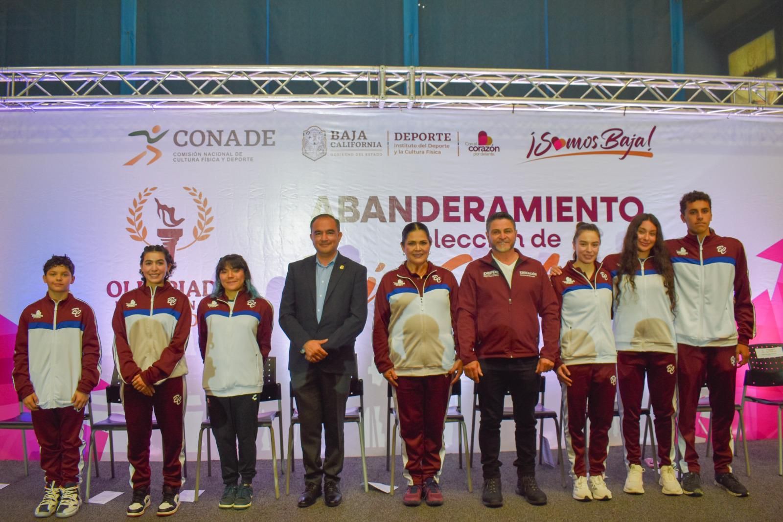 ABANDERA GOBIERNO DEL ESTADO A ATLETAS RUMBO A OLIMPIADA NACIONAL 2025