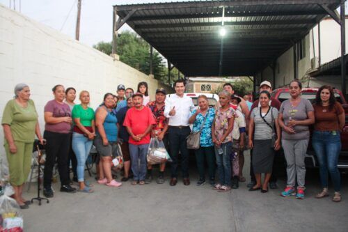 DIPUTADO BETO VALLE CONTRIBUYE A LA ECONOMÍA DE FAMILIAS EN VALLE VERDE Y JARDINES DEL RÍO
