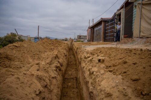 REALIZA CESPTE INTRODUCCIÓN DE RED DE AGUA POTABLE EN LA COLONIA VILLAS DE LAS FLORES