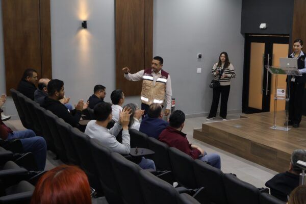 REALIZA COEPRIS BC CURSO PARA PUESTOS DE COMIDA SEMIFIJOS EN ENSENADA