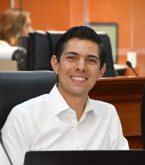 PRESENTA DIP. ROMÁN COTA REFORMA A LA LEY DE EDUCACIÓN DEL ESTADO DE BAJA CALIFORNIA