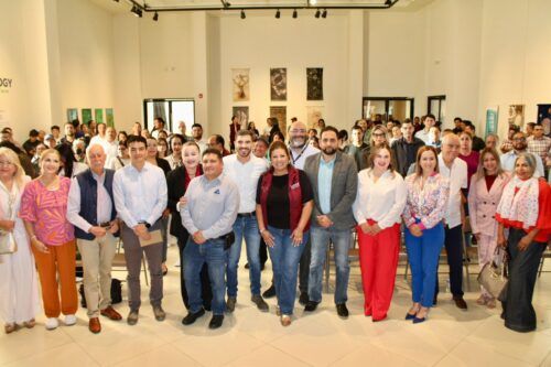 TECATENSES PARTICIPAN EN CONSTRUCCIÓN DEL DESARROLLO ECONÓMICO: ROMÁN COTA