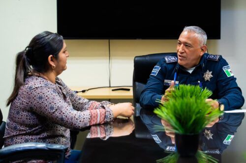 CUMPLE GOBIERNO DE ENSENADA CON EL PAGO DE FINIQUITO A VIUDA DE OFICIAL MUNICIPAL