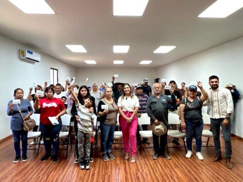 ENTREGA DARÍO BENÍTEZ APOYOS SOCIALES POR UN MONTO DE 130 MIL 676 PESOS