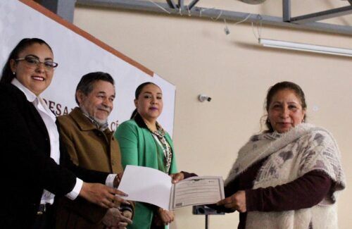 IMPULSAN EDUCACIÓN BÁSICA EN PERSONAS ADULTAS