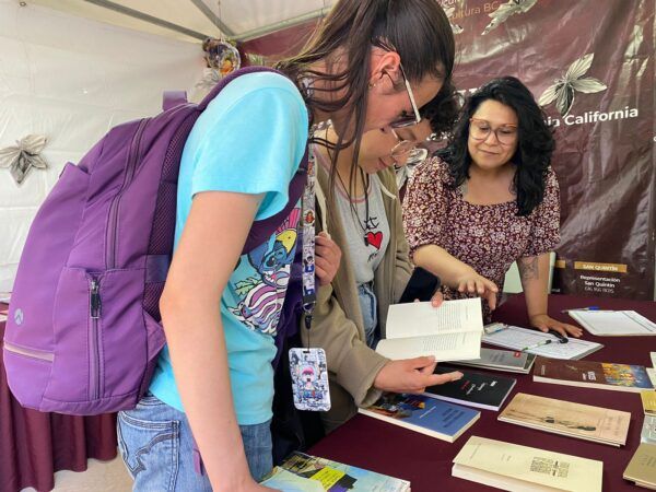 PRESENTA SECRETARÍA DE CULTURA A GANADORES DE LOS PREMIOS ESTATALES DE LITERATURA 2022-2023 EN FLT