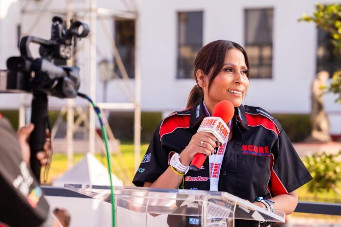 LLAMA CLAUDIA AGATÓN A DISFRUTAR LA BAJA 1000 CON RESPONSABILIDAD