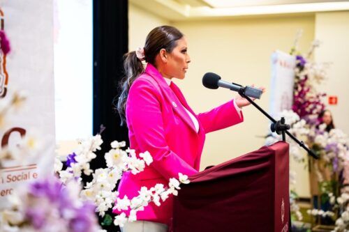 RECONOCE CLAUDIA AGATÓN LA LUCHA INCANSABLE DE LAS MUJERES POR LA IGUALDAD SUSTANTIVA