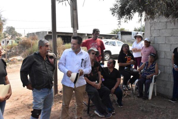 CONSTRUYE GOBIERNO DE BAJA CALIFORNIA COMUNIDAD JUNTO A VECINAS Y VECINOS: CATALINO ZAVALA