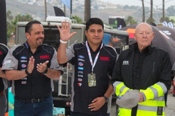 IMPULSA ÉRIK “EL TERRIBLE” MORALES Y EL INDEBC CARRERAS OFF ROAD EN BAJA CALIFORNIA