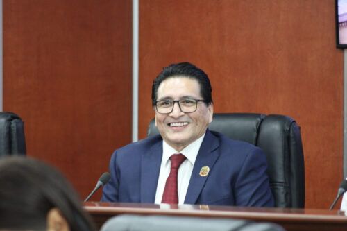 APRUEBAN NUEVAS LICENCIAS DE DIPUTADAS Y DIPUTADOS