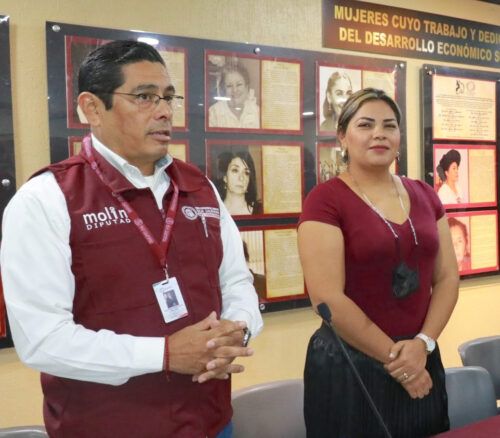 PRESENTAN EXHORTO PARA QUE NO SE INTERRUMPA LA DISTRIBUCIÓN DE LIBROS DE TEXTO GRATUITOS EN B.C.
