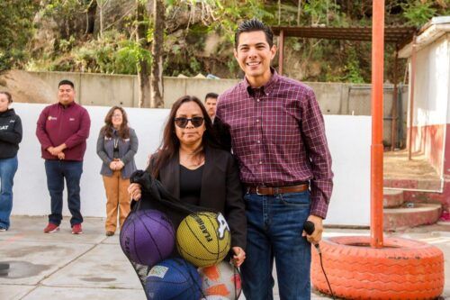 ENCABEZA ALCALDE RECUERDA MAN COTA LUNES CÍVICO EN LA PRIMARIA BENITO JUÁREZ