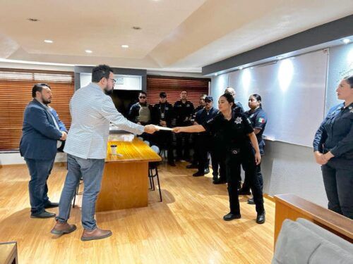 SE UNEN POLICIAS DE TECATE, EN FAVOR DE LA DIRECTORA DE SEGURIDAD CIUDADANA